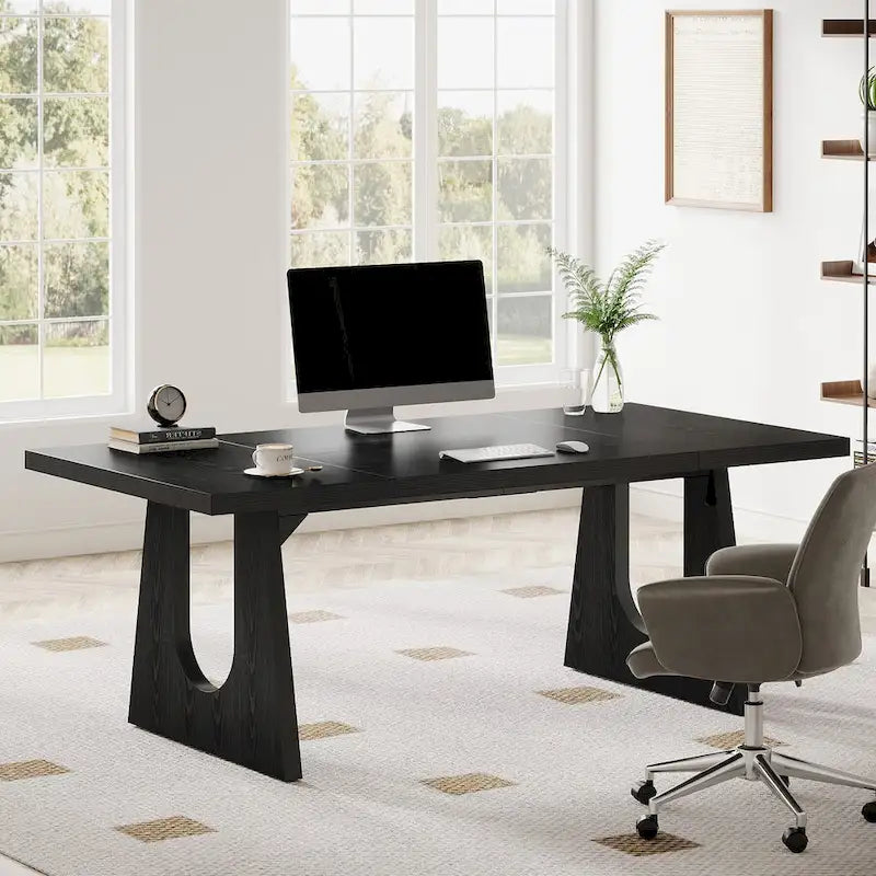 Escritorio de oficina rectangular grande con patas de madera
