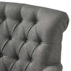 Sillón con mechones y respaldo enrollado