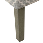 Sillón con reposabrazos curvos clásico geométrico Bohmann Ash de Porch & Den