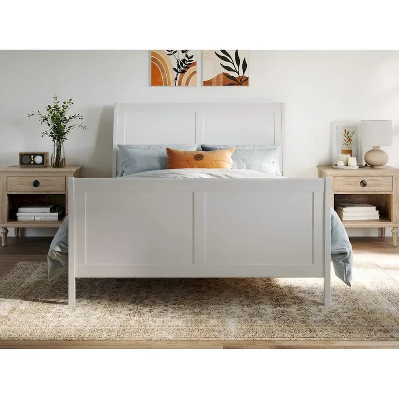 Cama de plataforma de perfil bajo de madera maciza Portland con piecera a juego