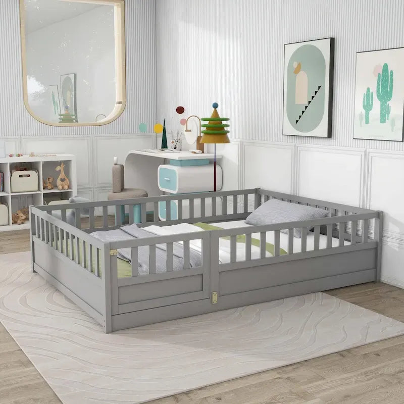 Cama de piso de madera de pino para niños con estructura de cerca