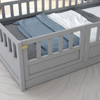 Cama de piso de madera de pino para niños con estructura de cerca