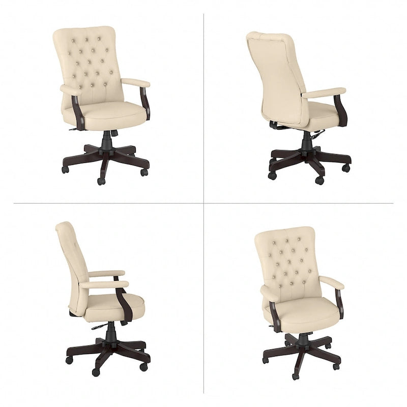 Sillón de oficina Arden Lane con respaldo alto, capitoné y brazos