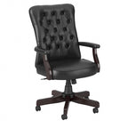 Sillón de oficina Arden Lane con respaldo alto, capitoné y brazos